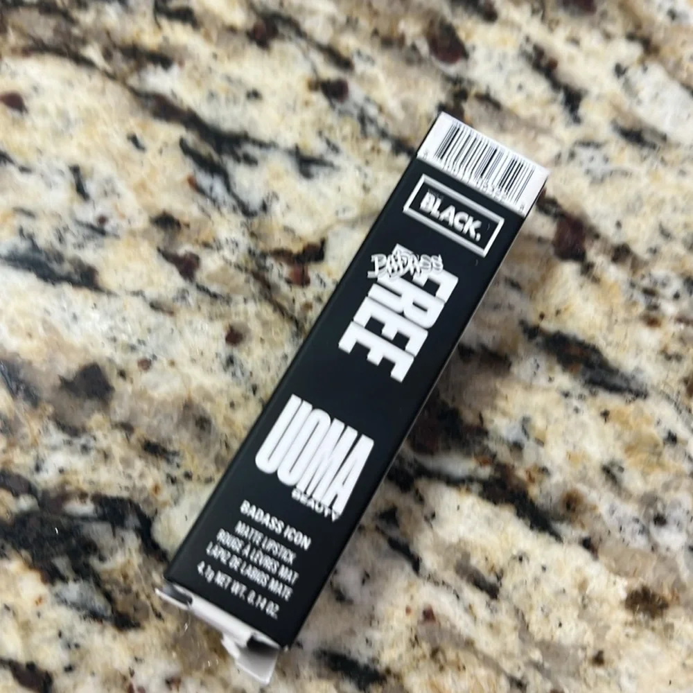 🌙♣️Uoma Beauty Eartha Matte Lipstick
